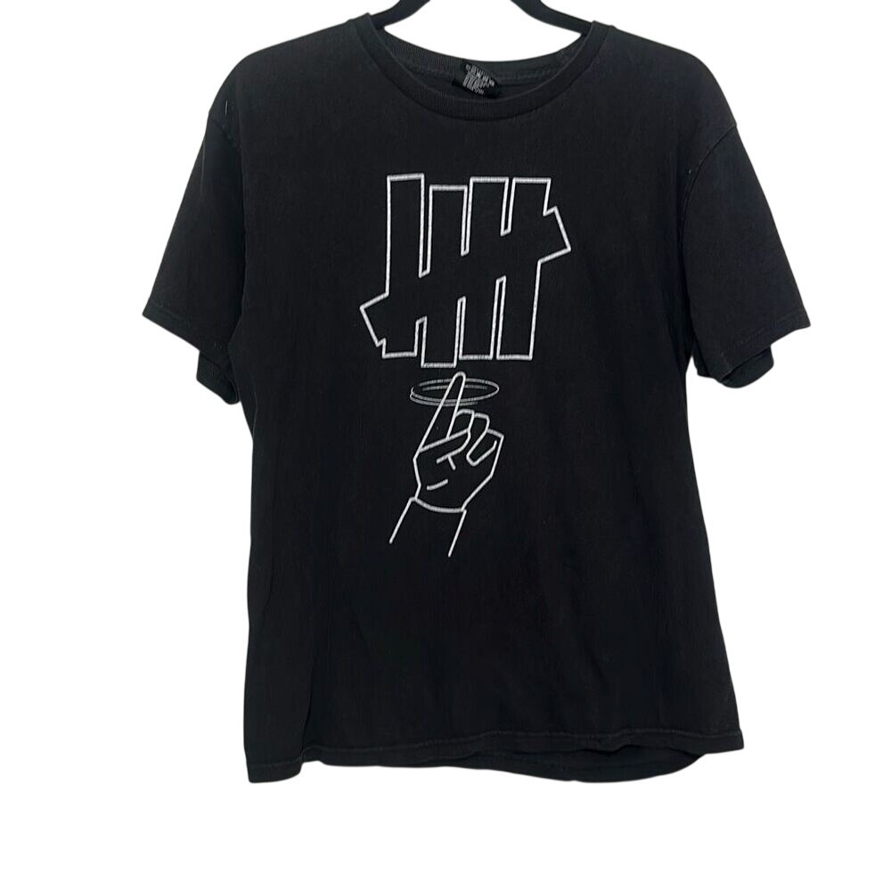 Vintage Undefeated Mens Black 2000's 5 Strike 100% Cotton Graphic T-Shirt Medium